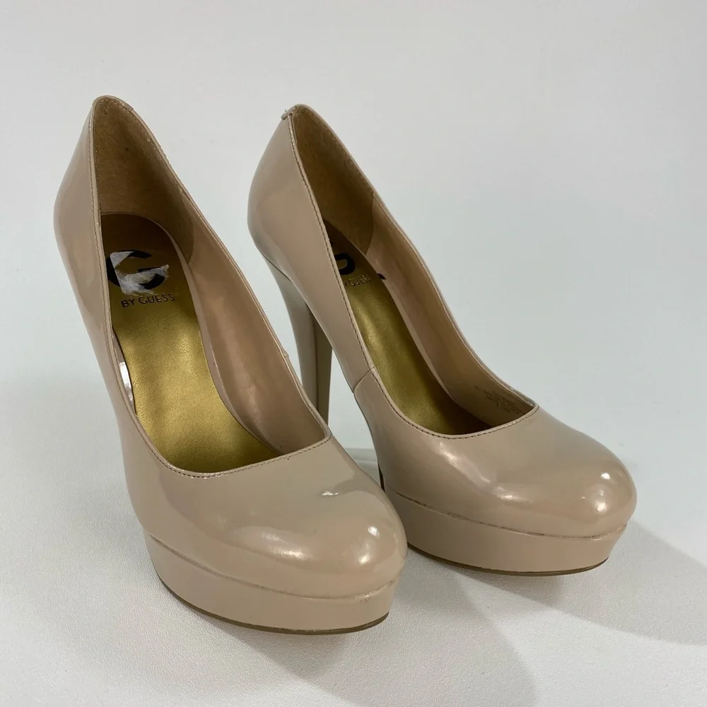 Guess Nude Platform Heels 8.5 Patent Leather Neutral Classic Girly Coquette